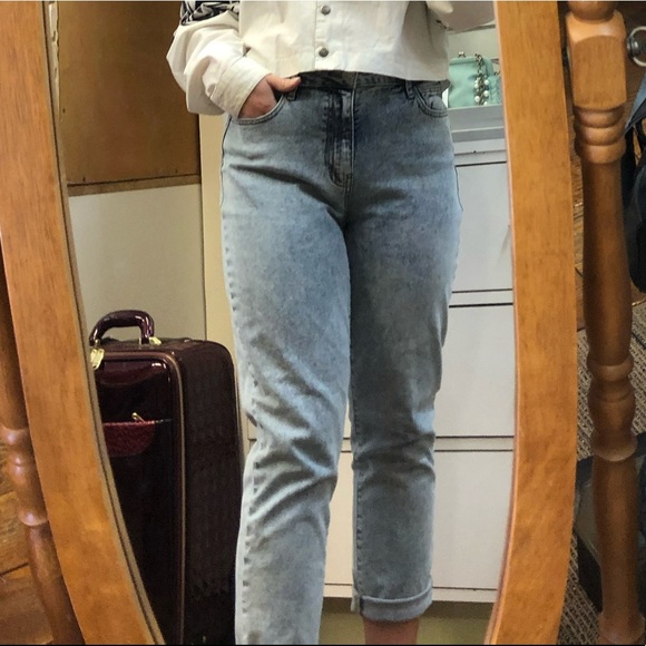 Pac Sun Acid Washed Mom Jeans - Picture 5 of 5